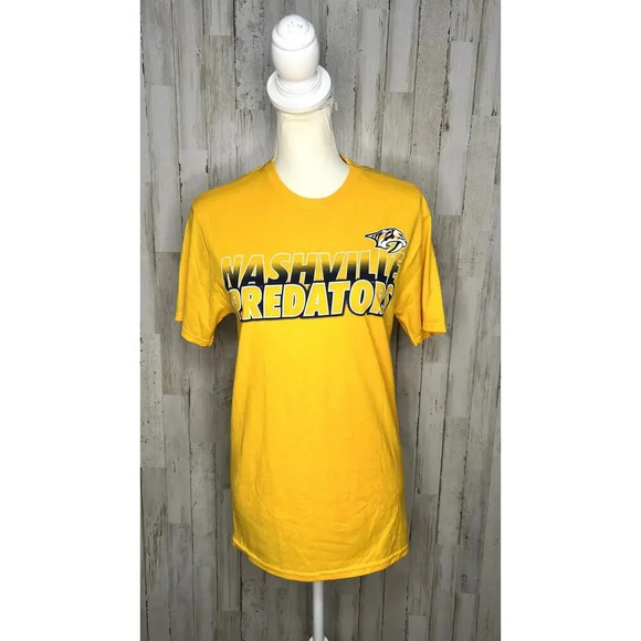 NWT NHL Nashville Predators Men's Medium Graphic Short Sleeve T-Shirt - Picture 1 of 4
